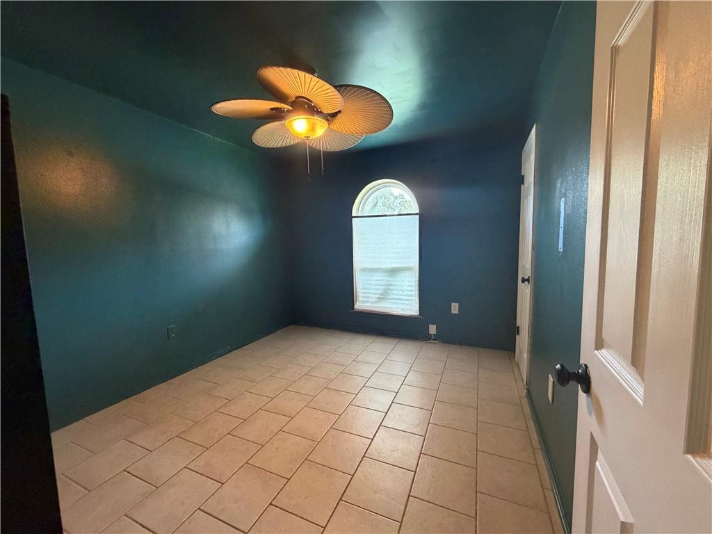 5112 WILLOWTREE Drive