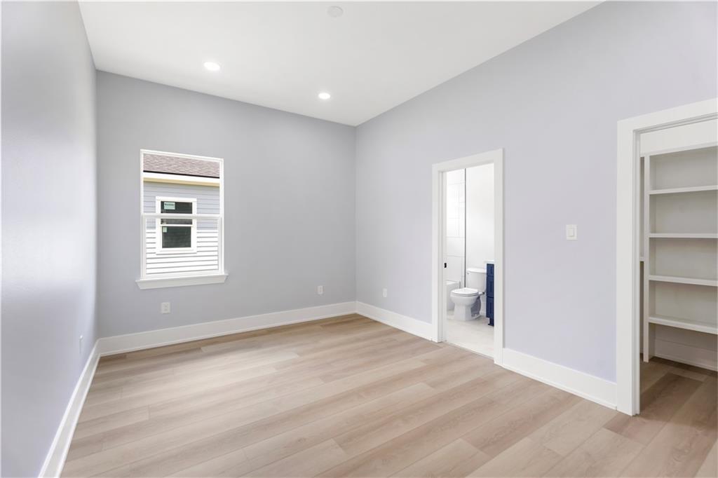 405 E 1ST Street B