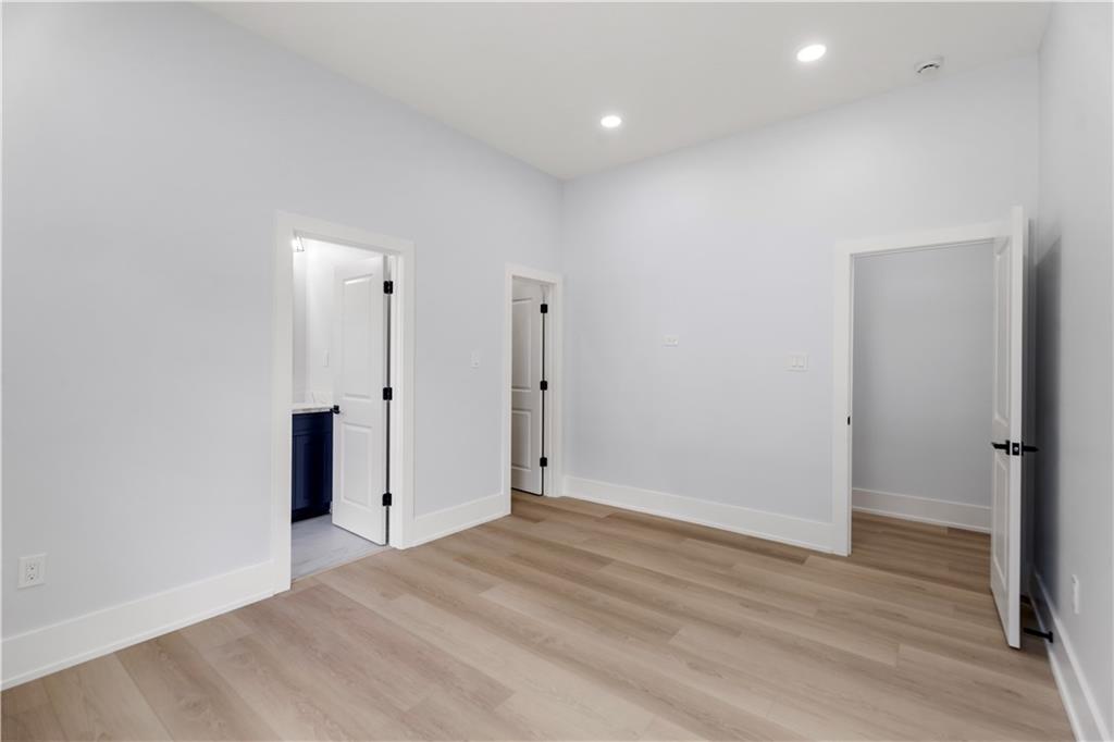 405 E 1ST Street B