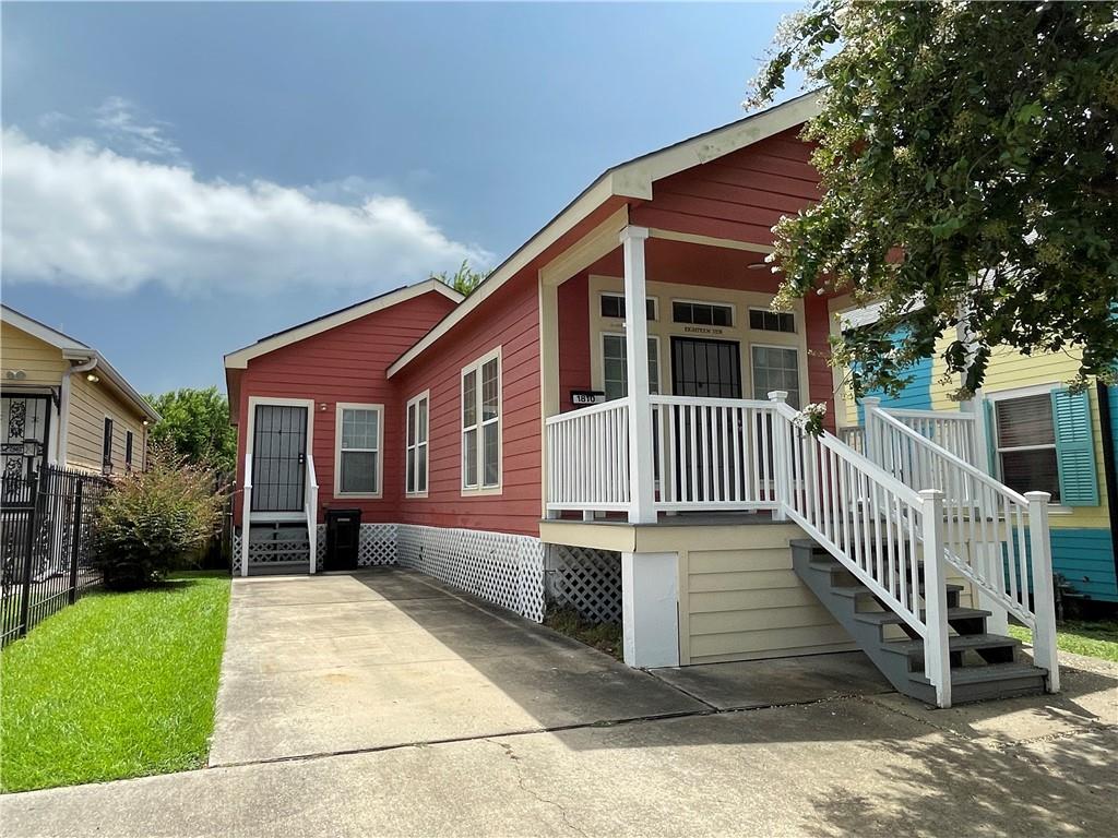 1810 DUMAINE Street