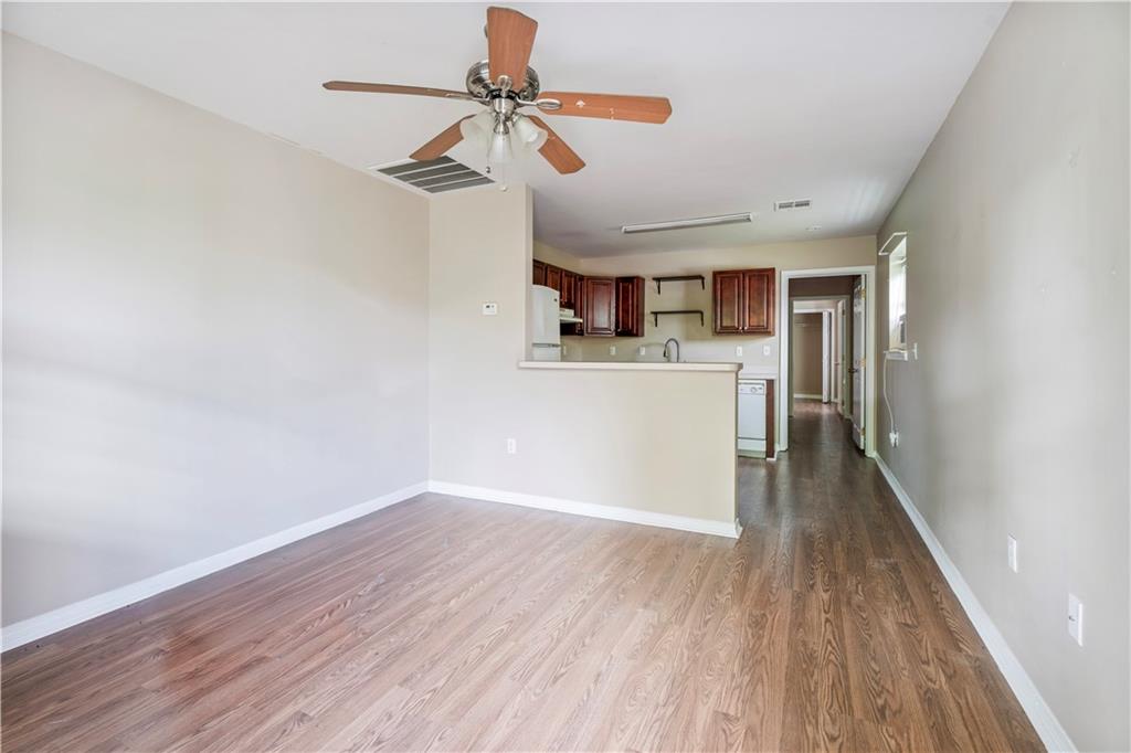2816-18 COMUS Court