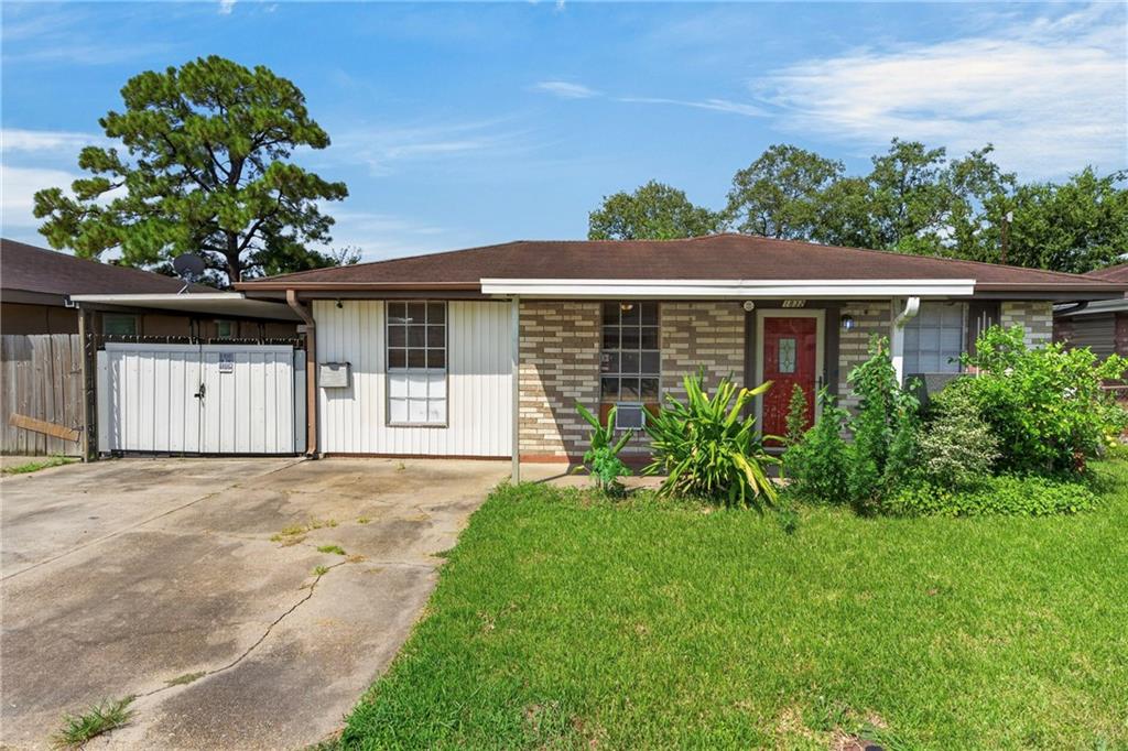 1832 REDWOOD Drive