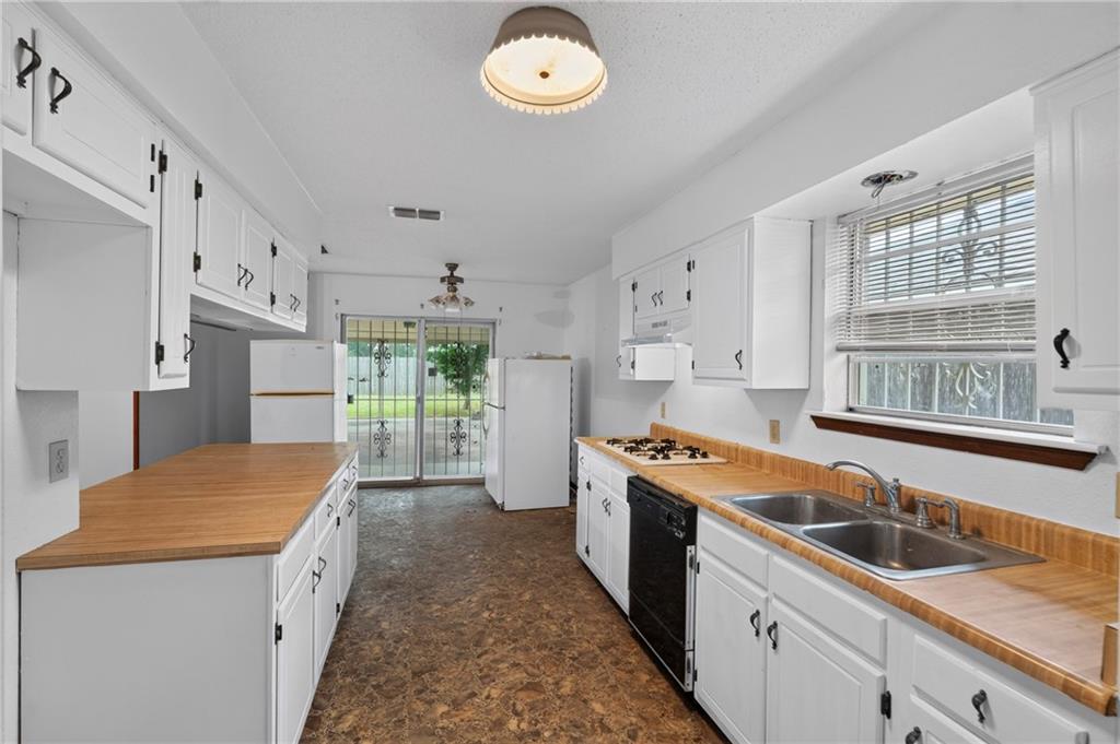 2300 POTOMAC Drive