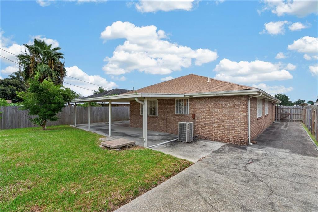 2300 POTOMAC Drive