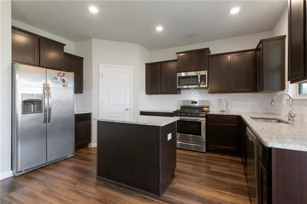 805 BENT CYPRESS Lane