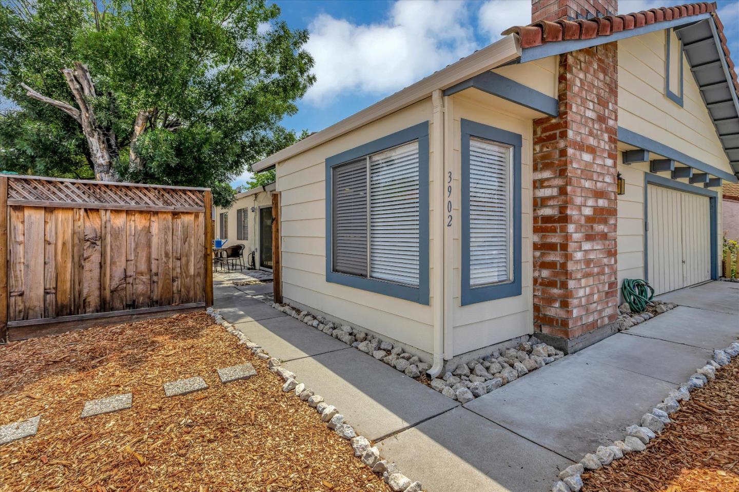 3902 Jerabek Court