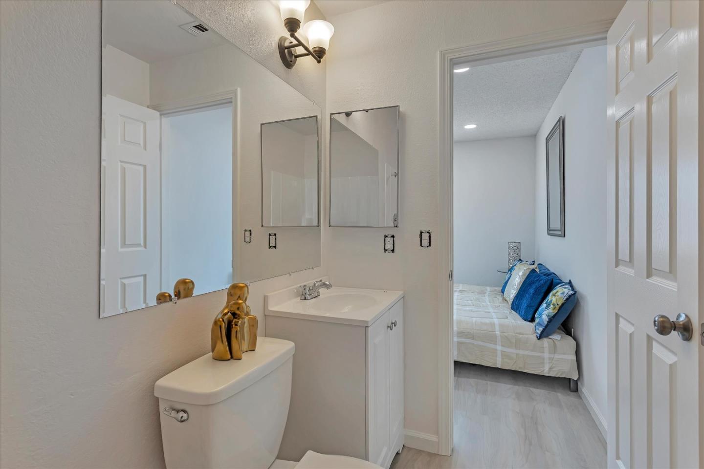 3902 Jerabek Court