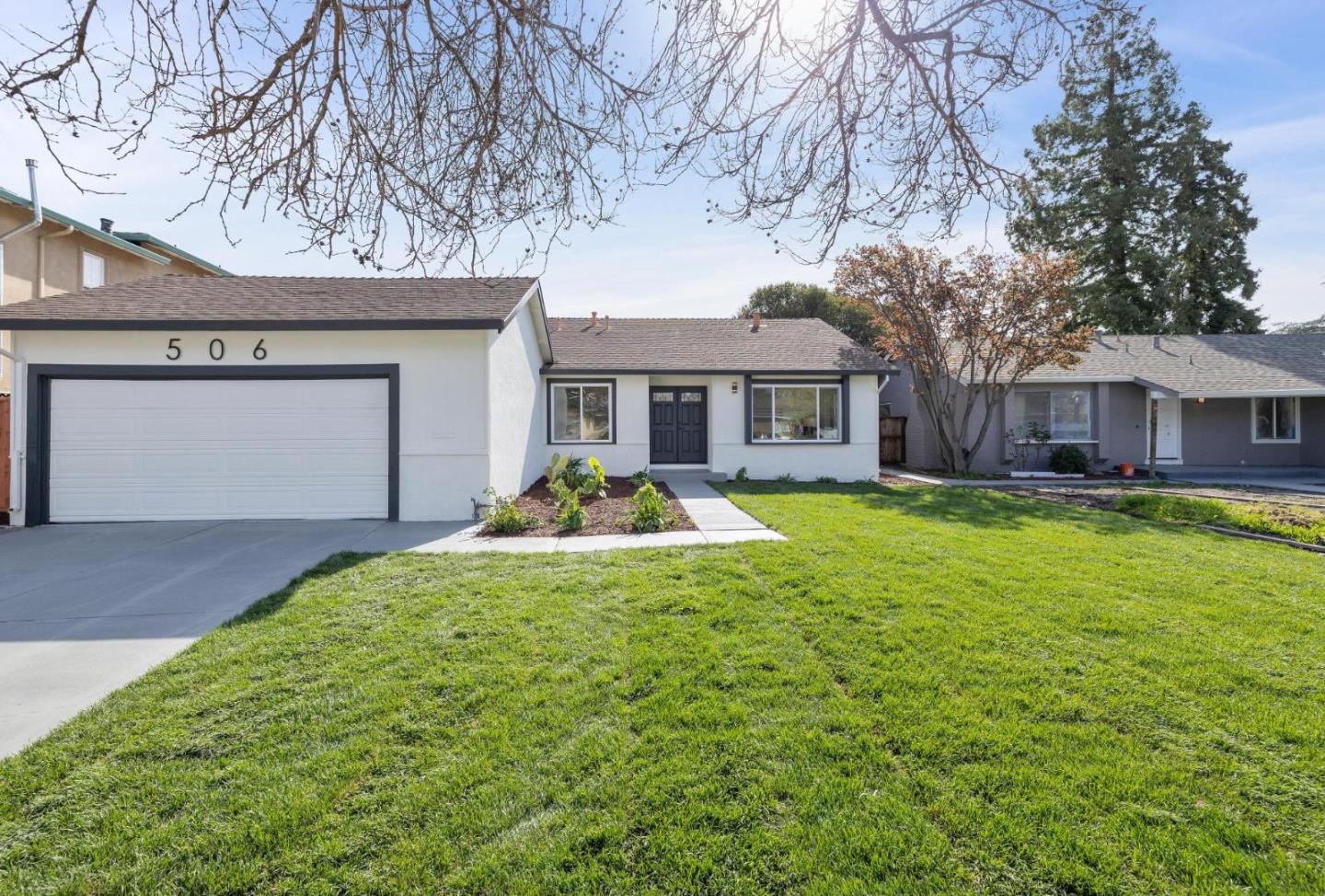 506 Bluefield DR