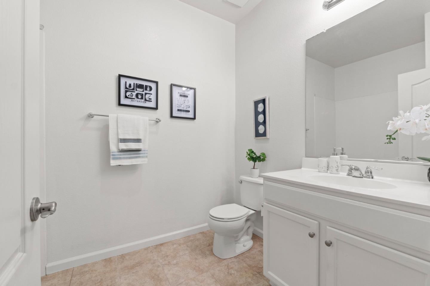 43938 Paso Cedro CMN