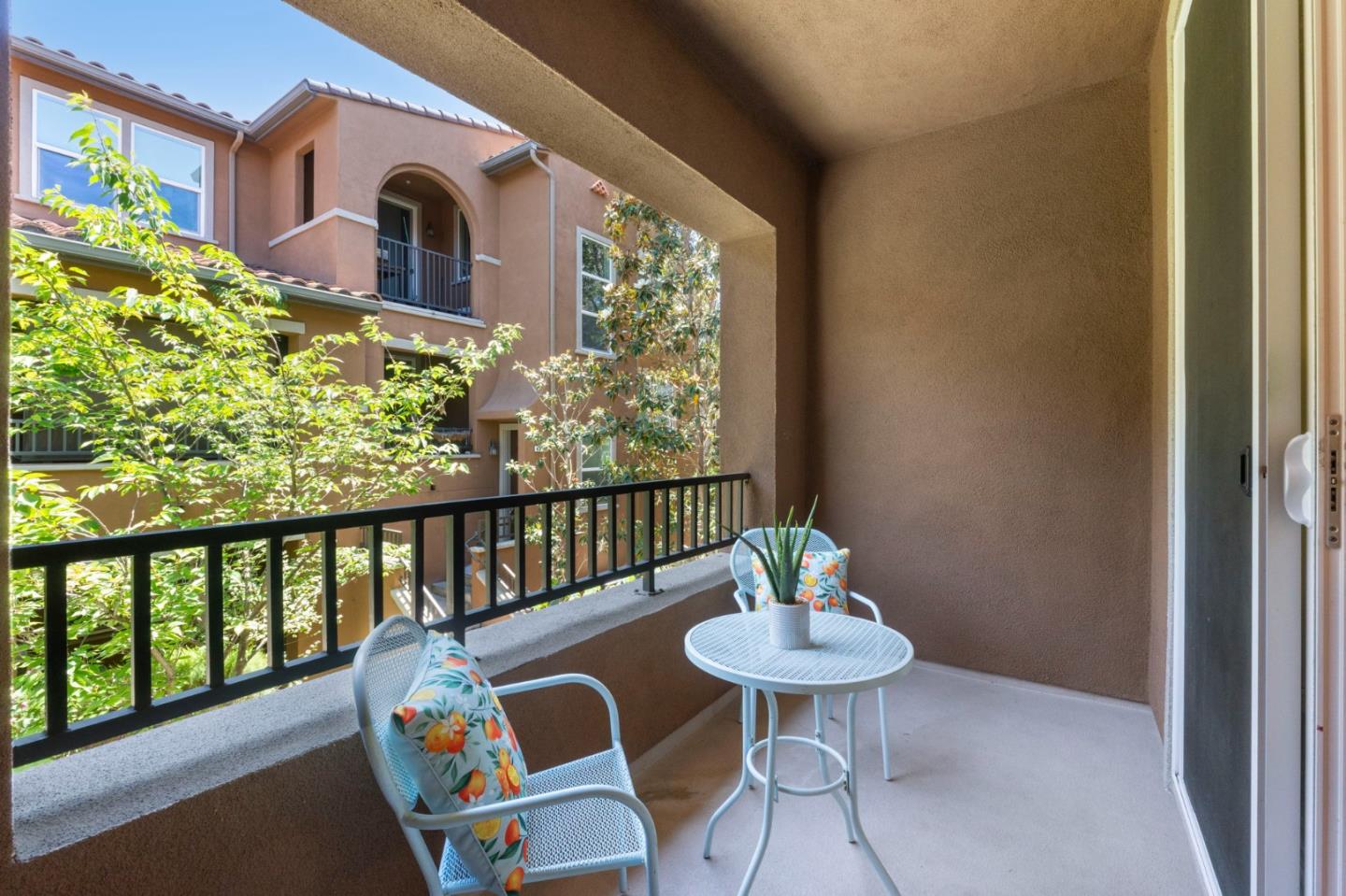 43938 Paso Cedro CMN