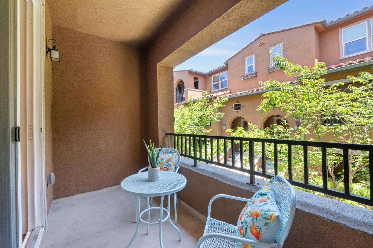 43938 Paso Cedro CMN