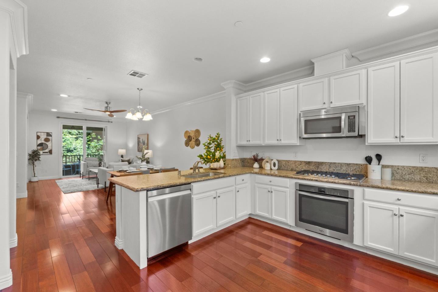 43938 Paso Cedro CMN