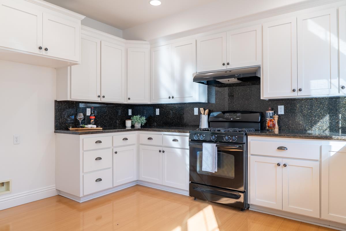18434 Ruby LN