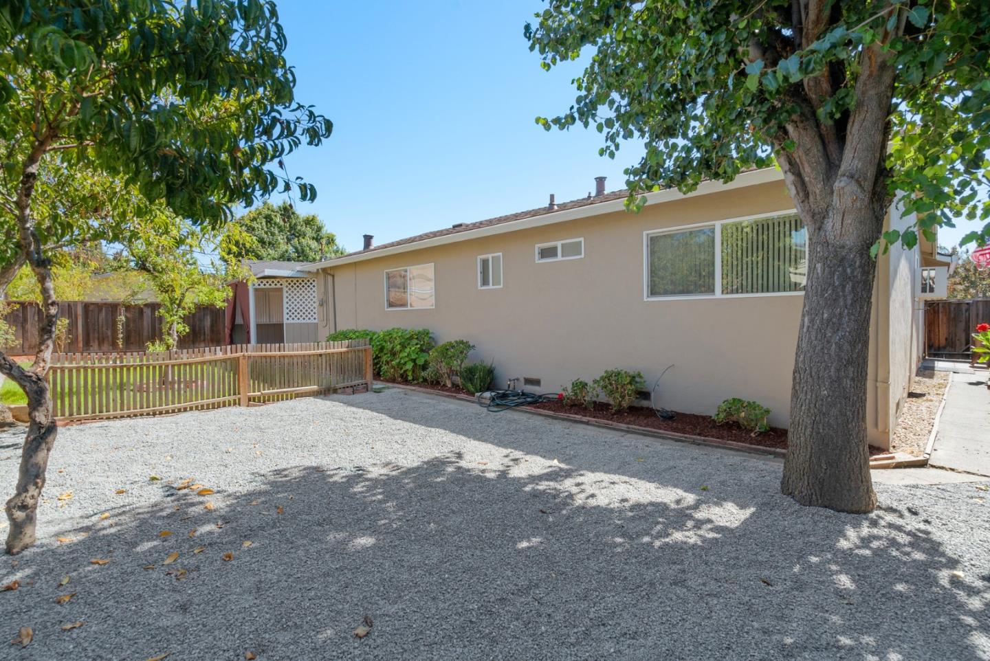 2791 Woodmoor DR