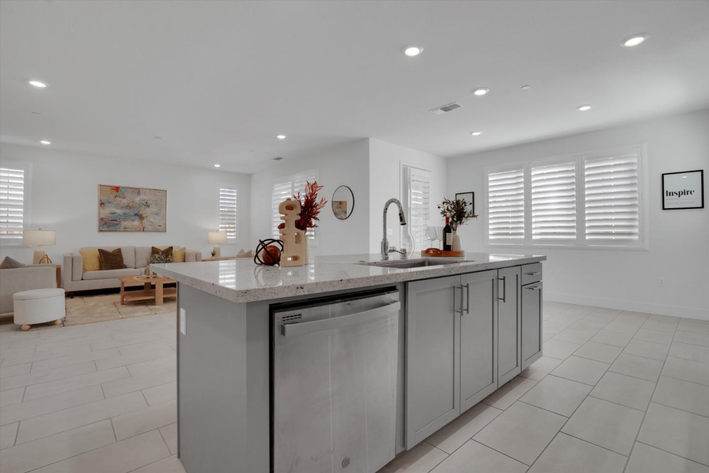2638 Catspaw CT