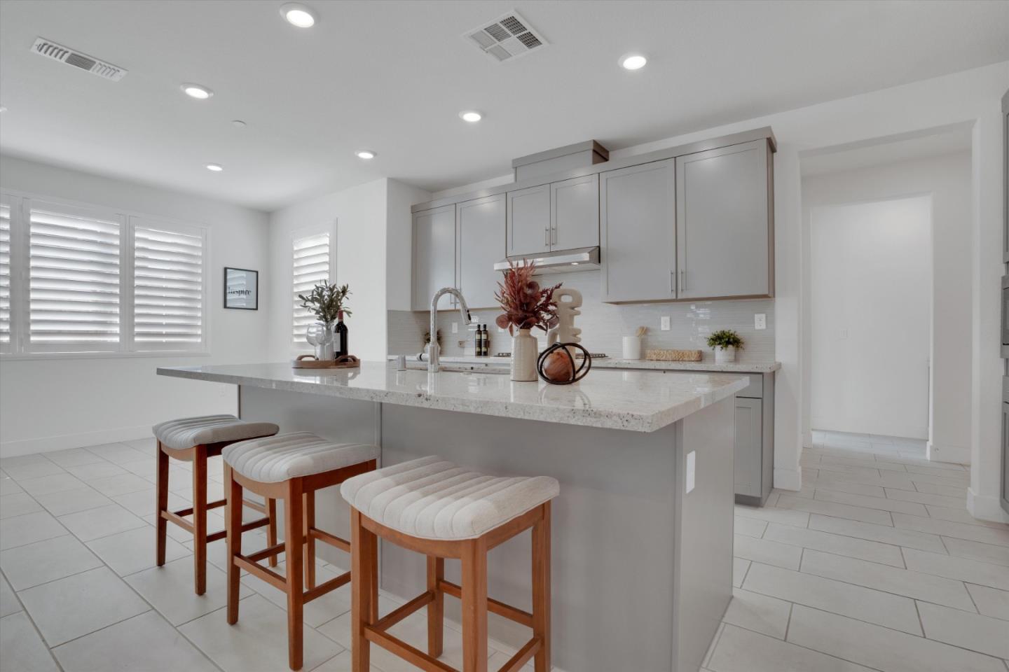 2638 Catspaw CT
