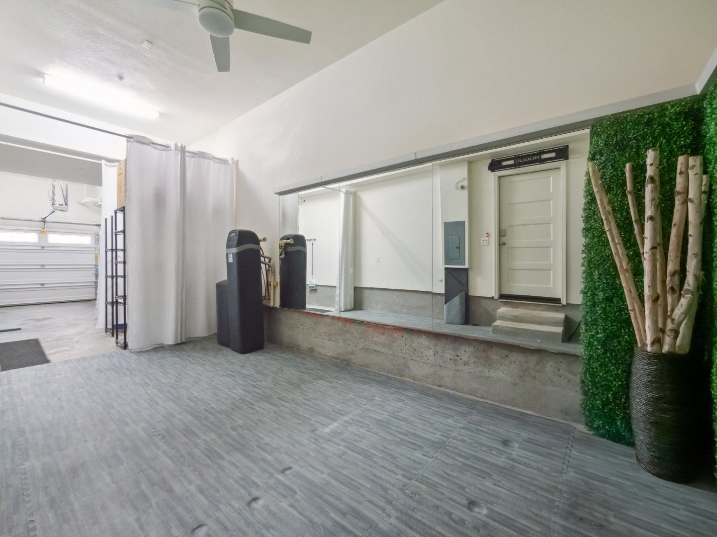 3099 Lina LN 2