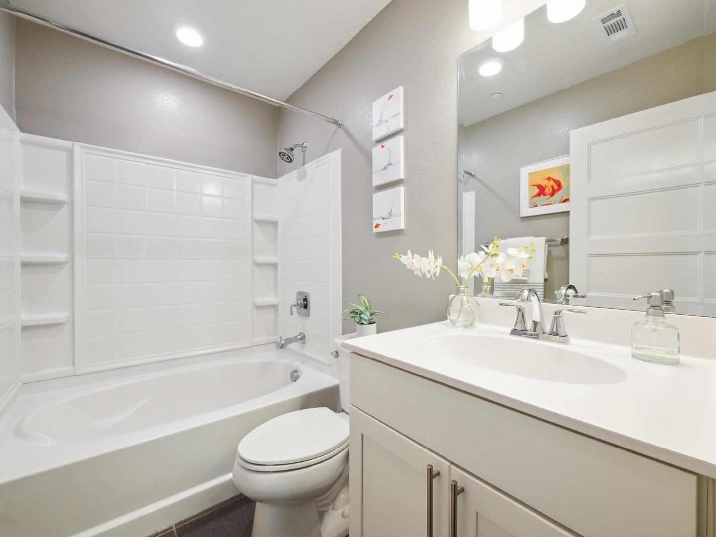 3099 Lina LN 2