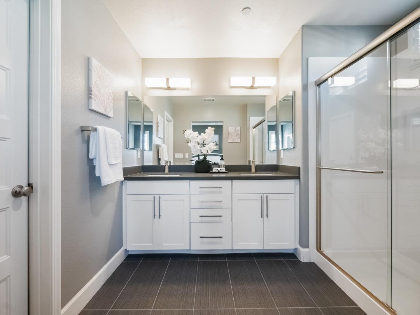 3099 Lina LN 2