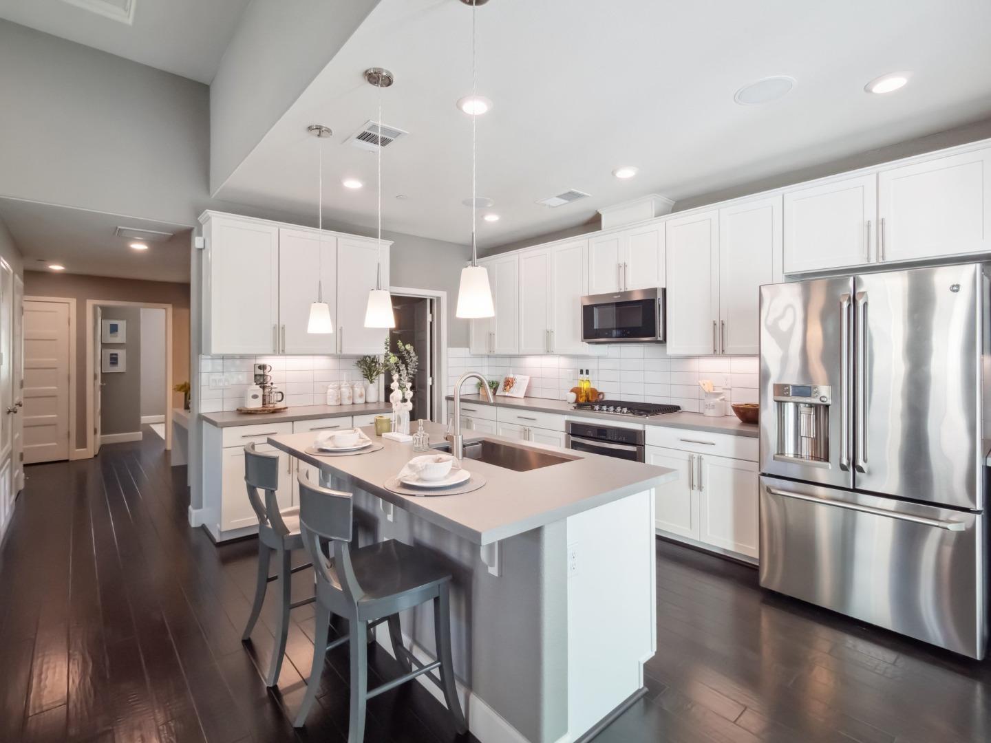 3099 Lina LN 2