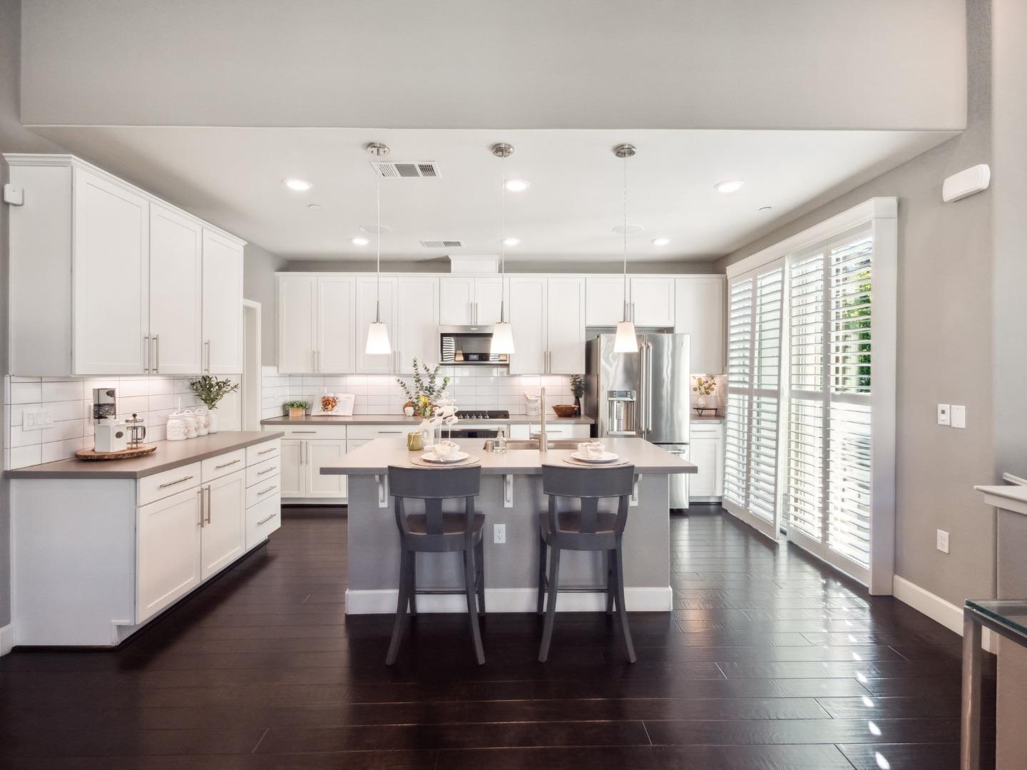 3099 Lina LN 2