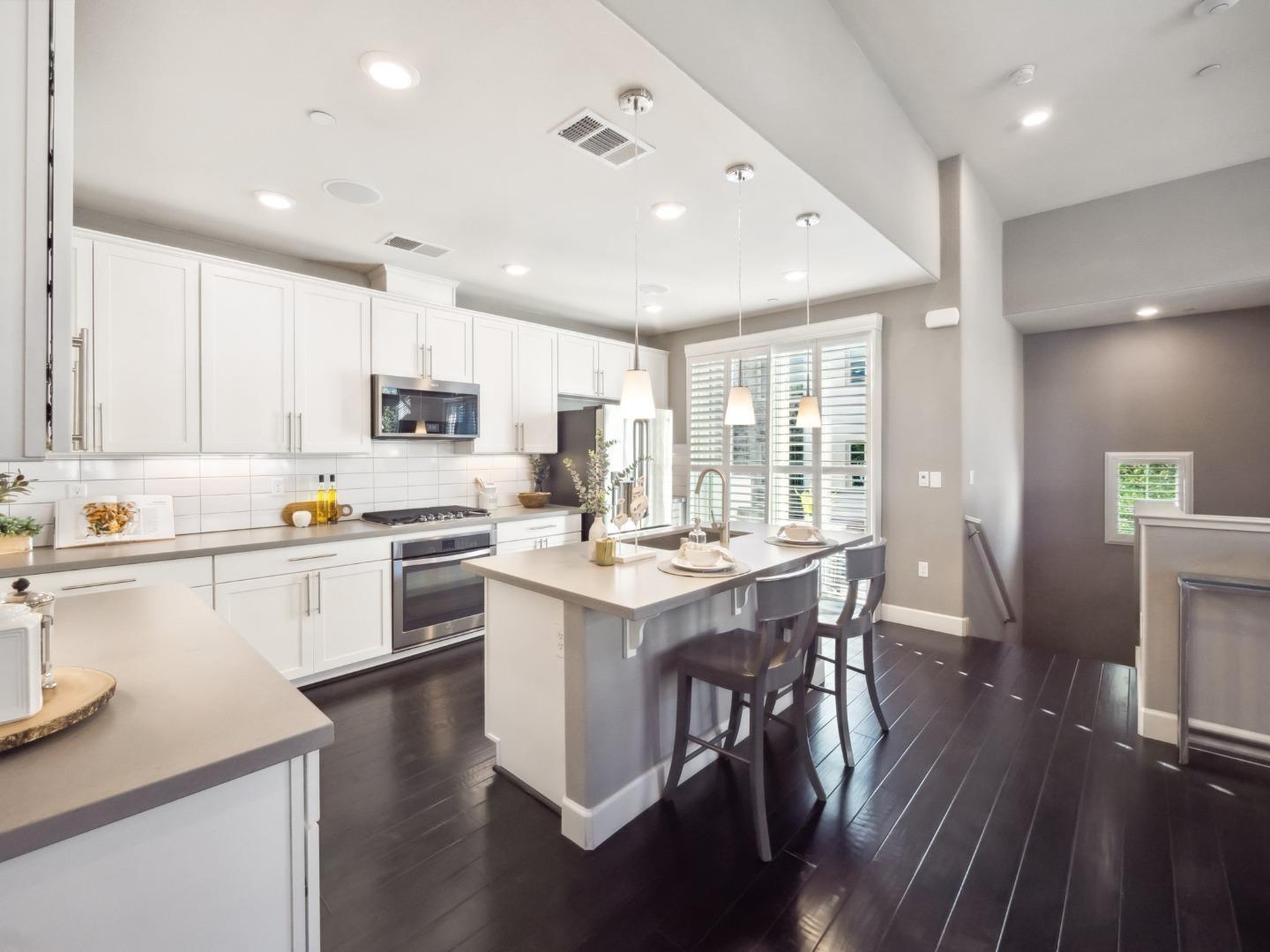 3099 Lina LN 2