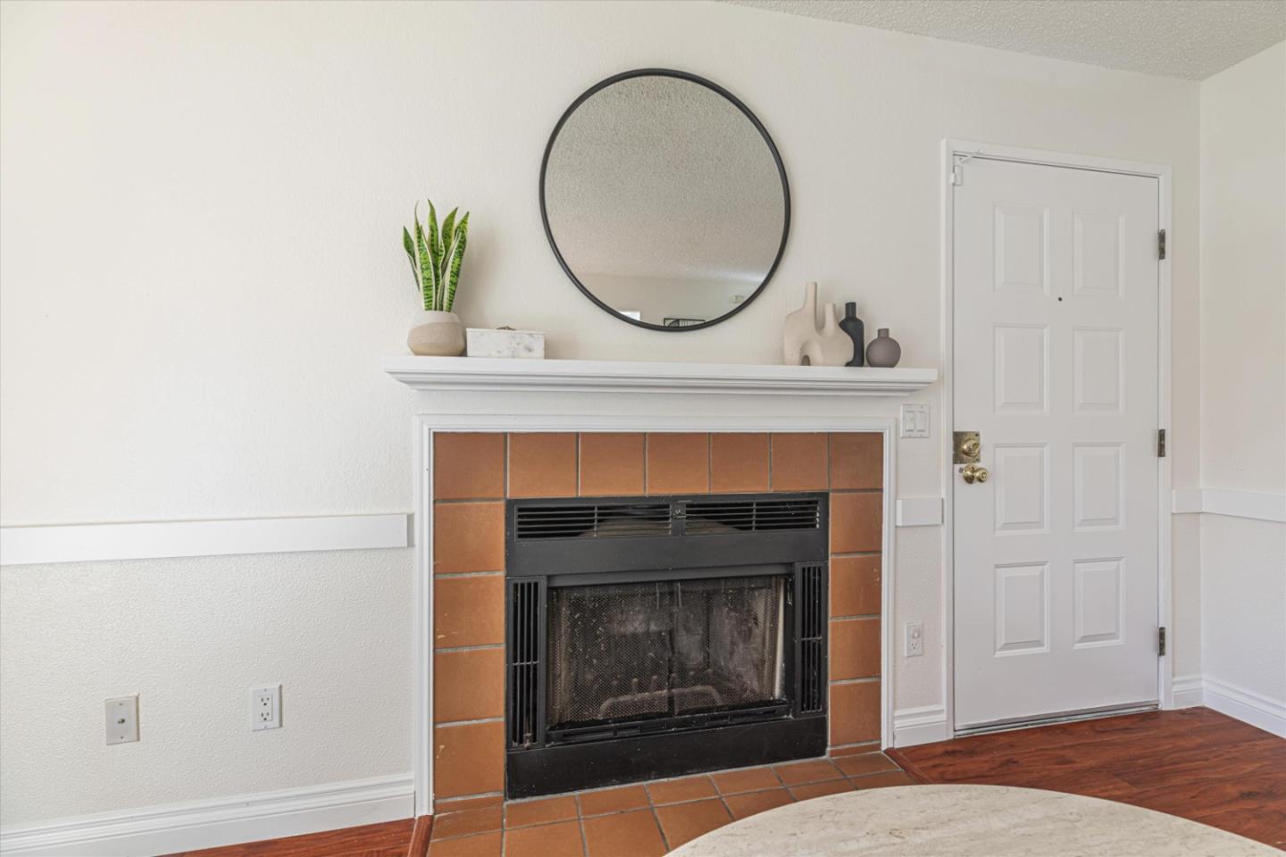 2325 Mclaughlin AVE