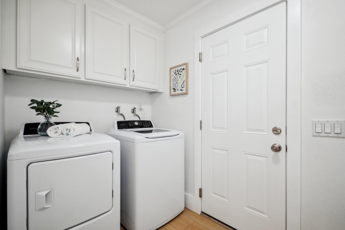 106 Parkwell CT