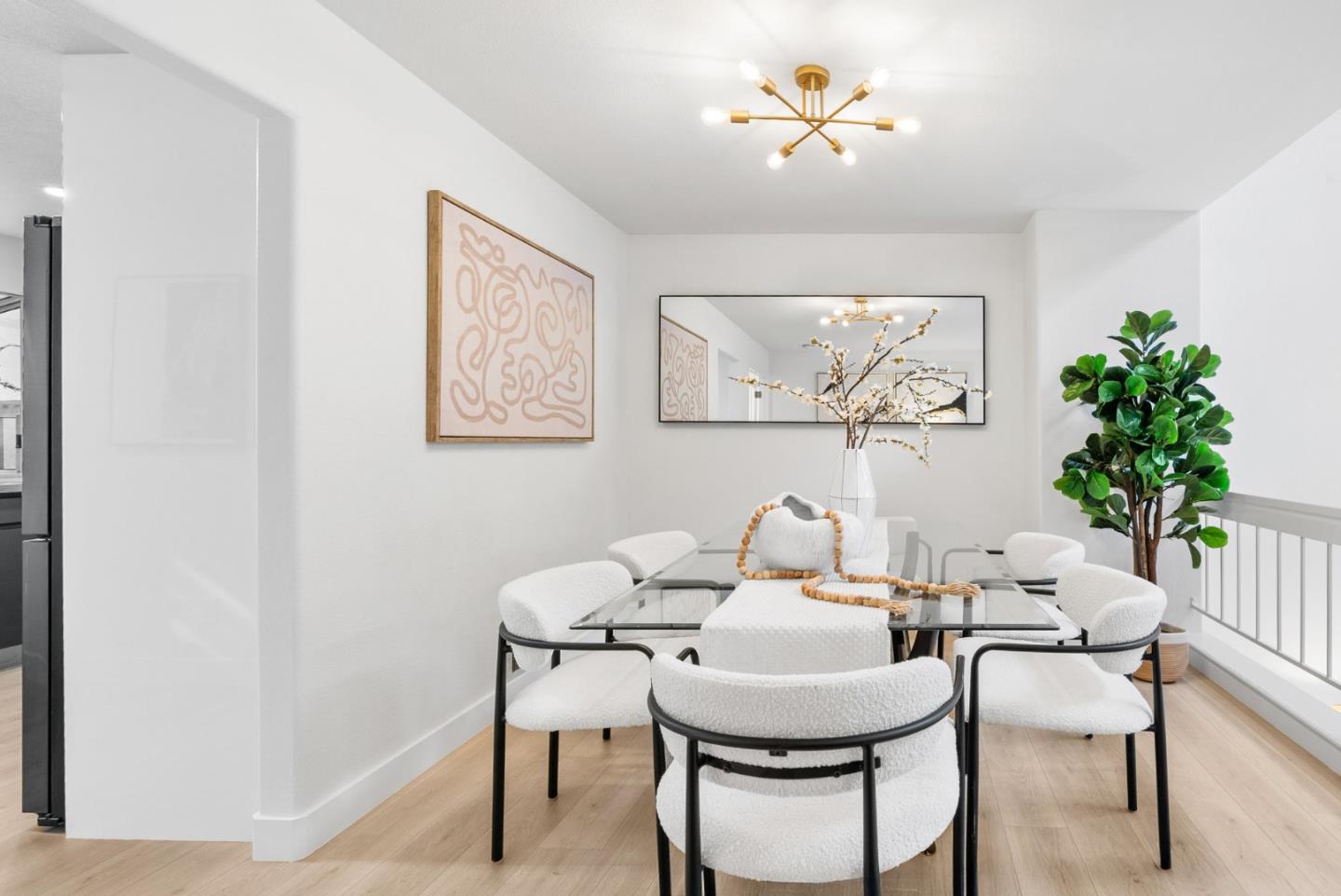 422 Galleria DR 7