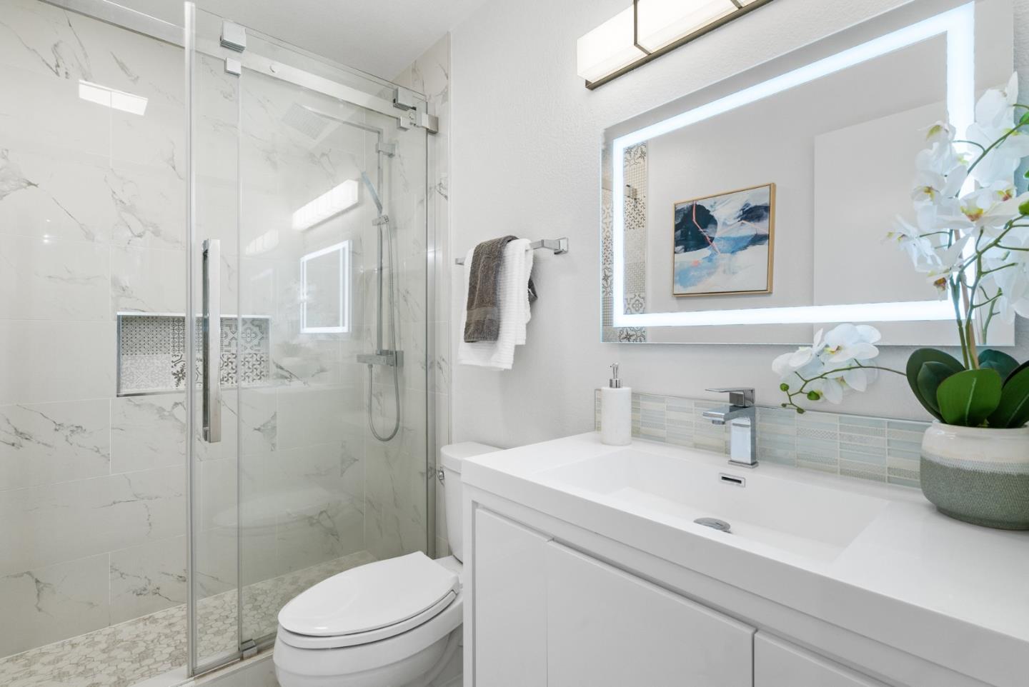 422 Galleria DR 7