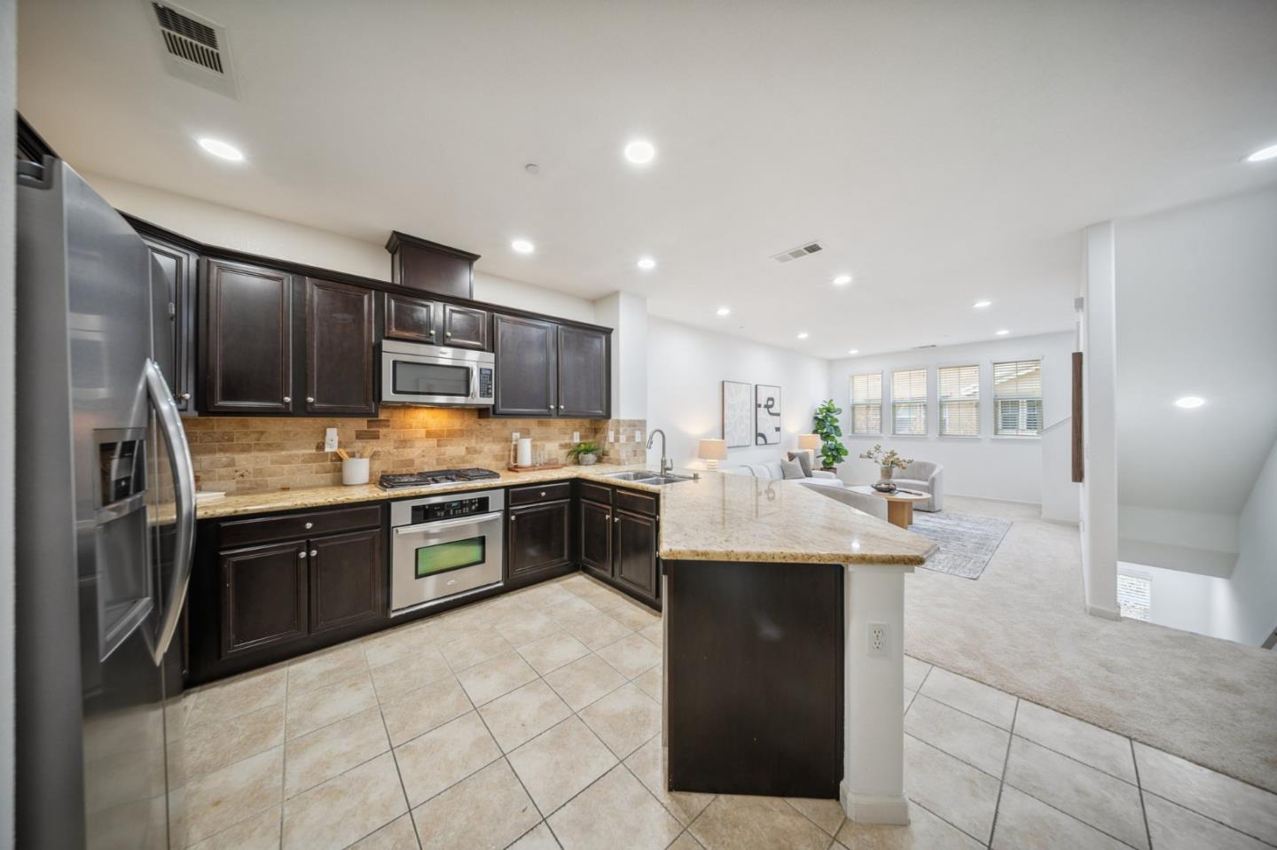 228 Sullivan WAY