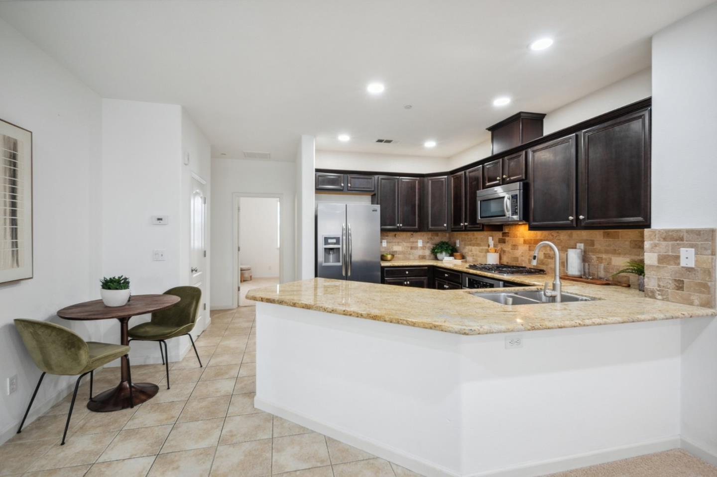 228 Sullivan WAY