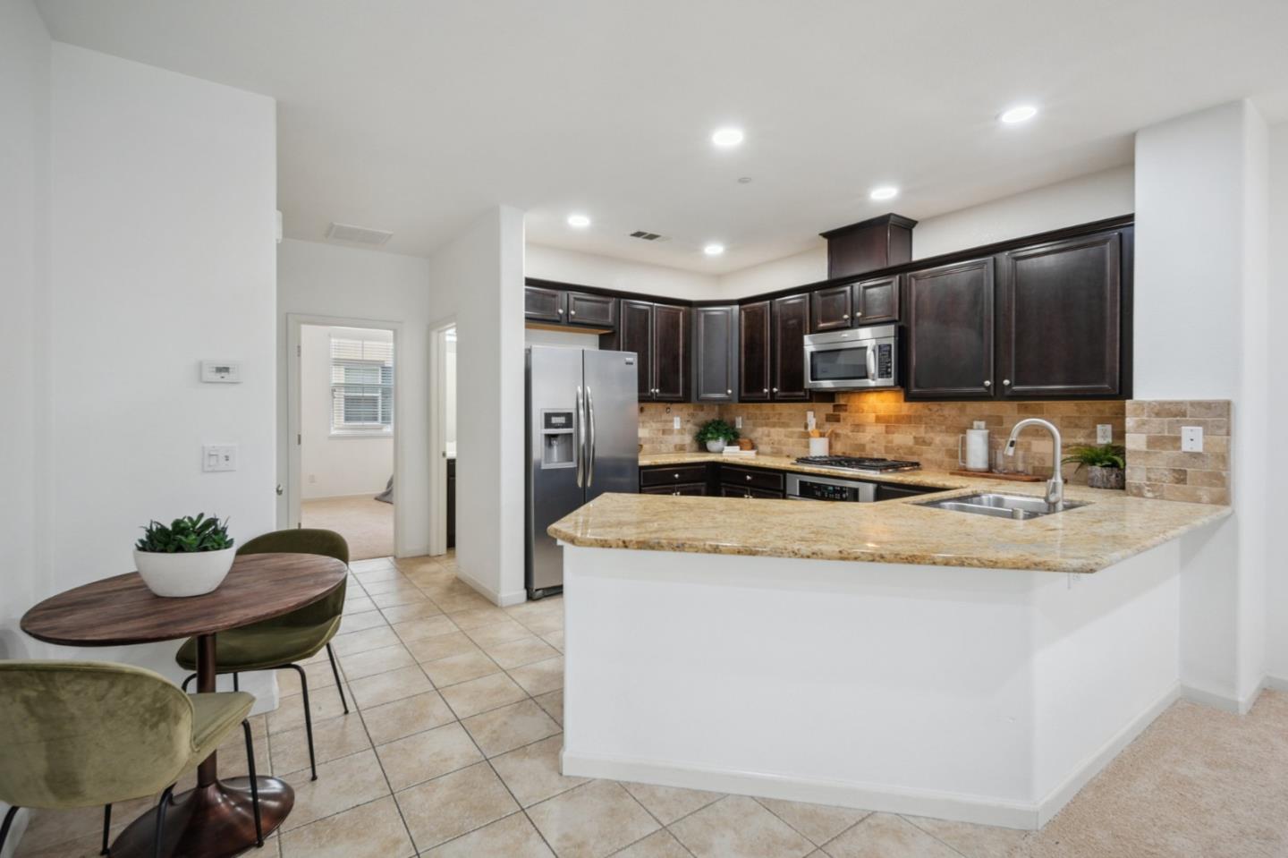 228 Sullivan WAY