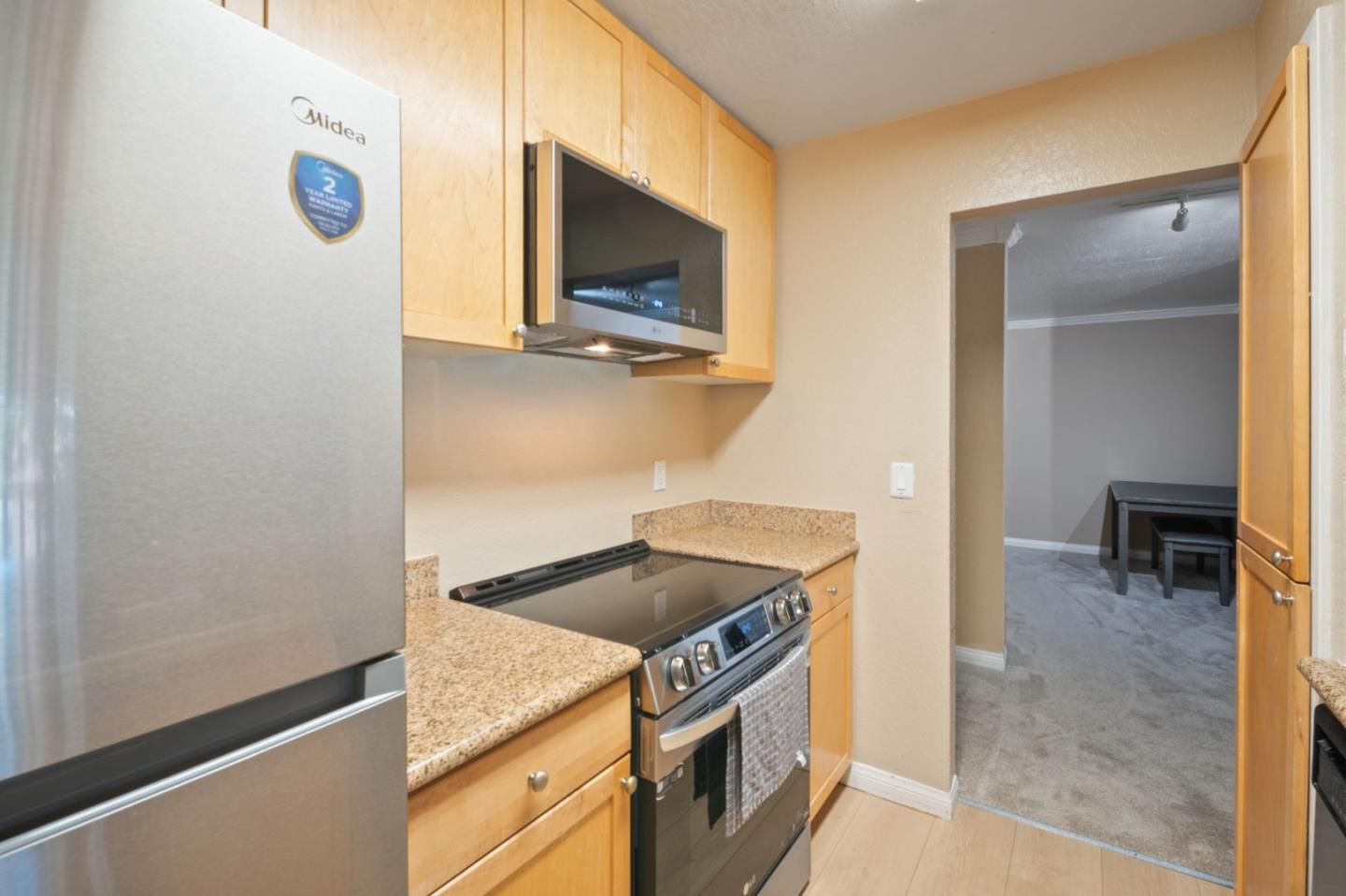 1087 Murrieta 242