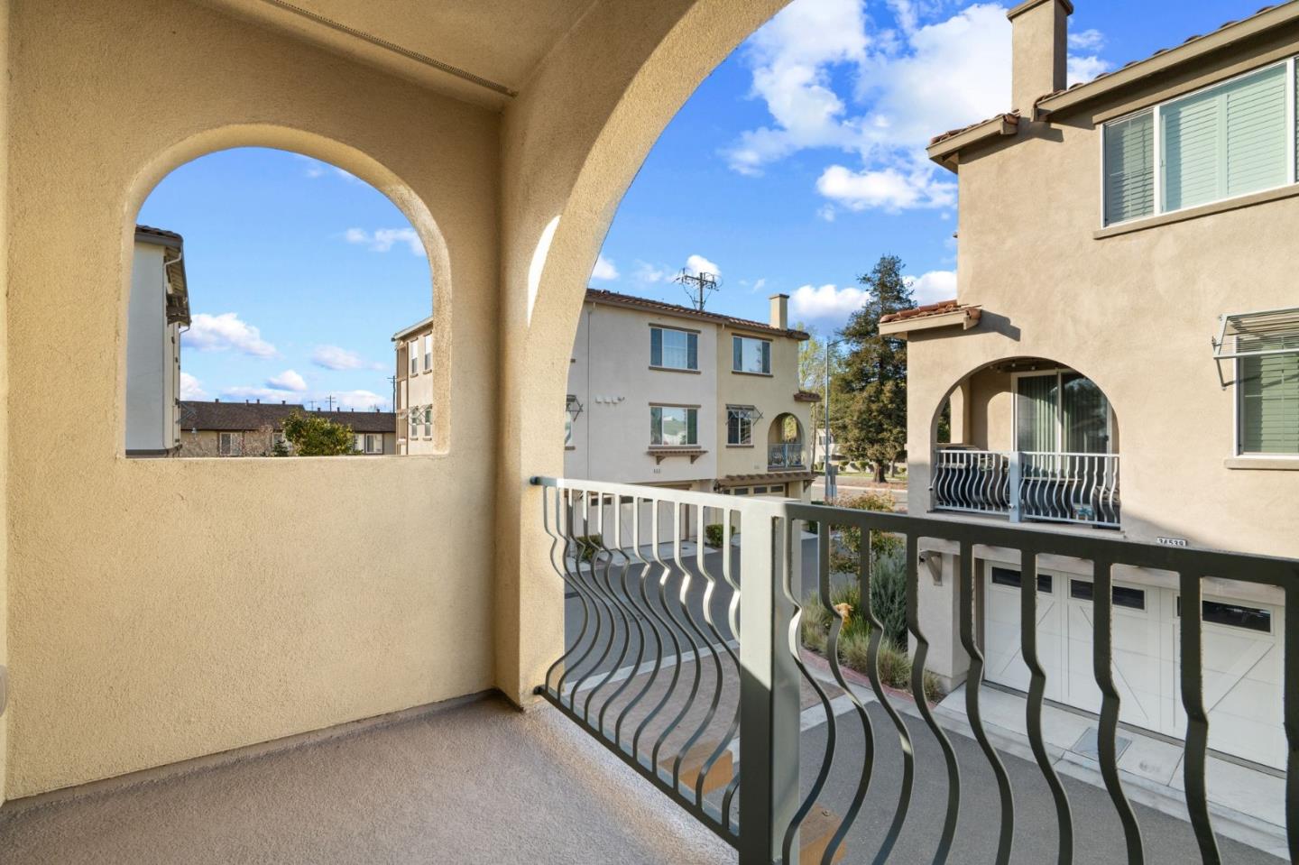 34559 Clydesdale Terrace