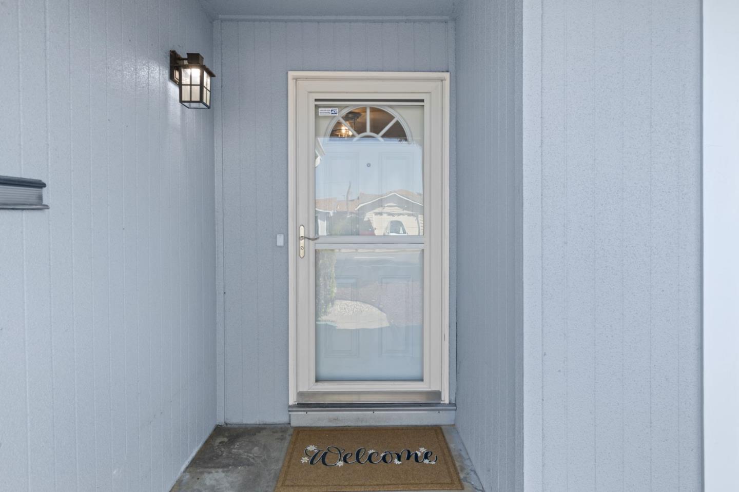 3809 De La Cruz BLVD