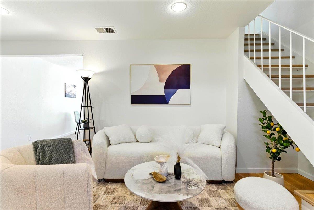 5484 Don Andres Way