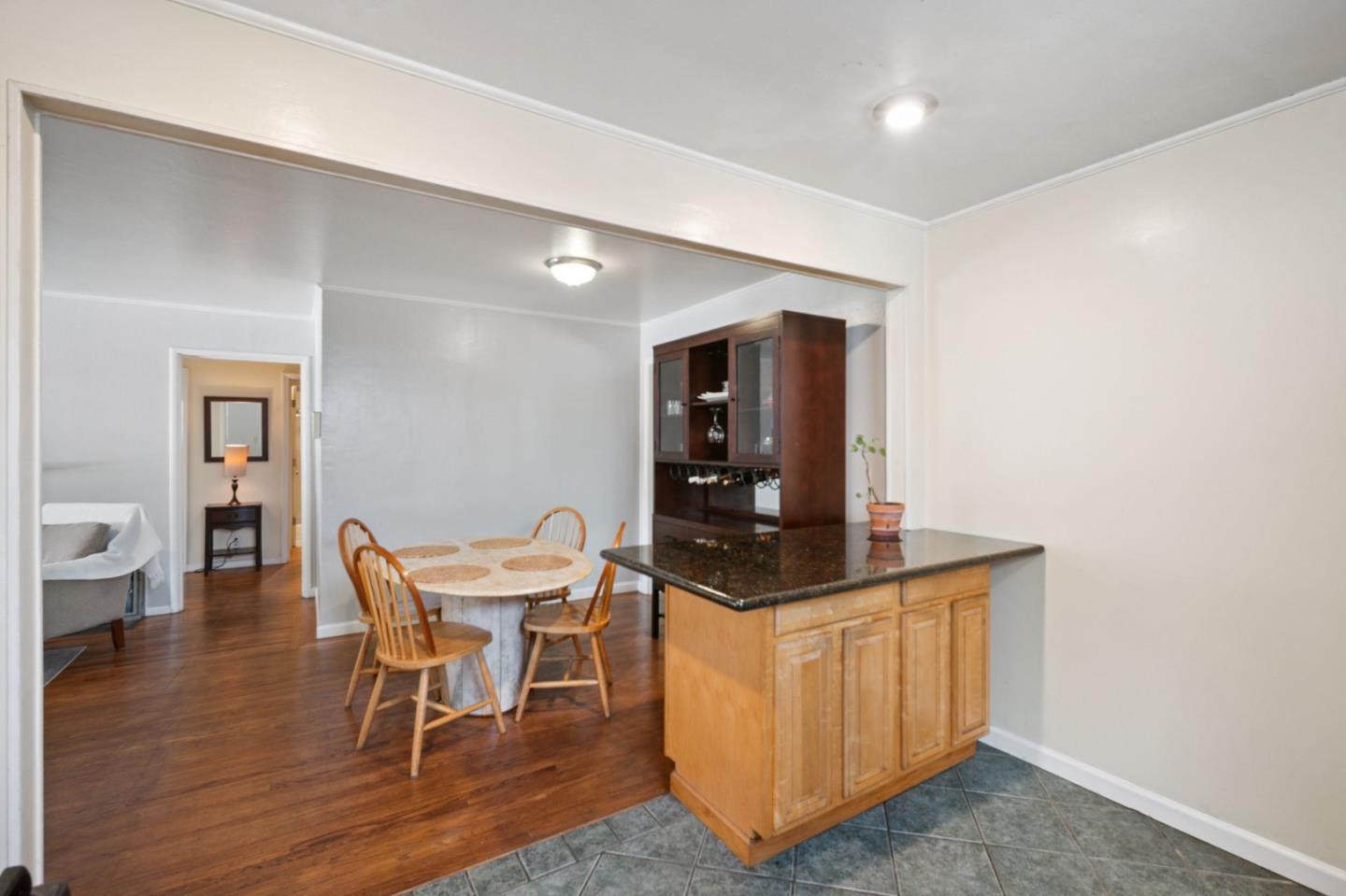 17315 VIA FLORES
