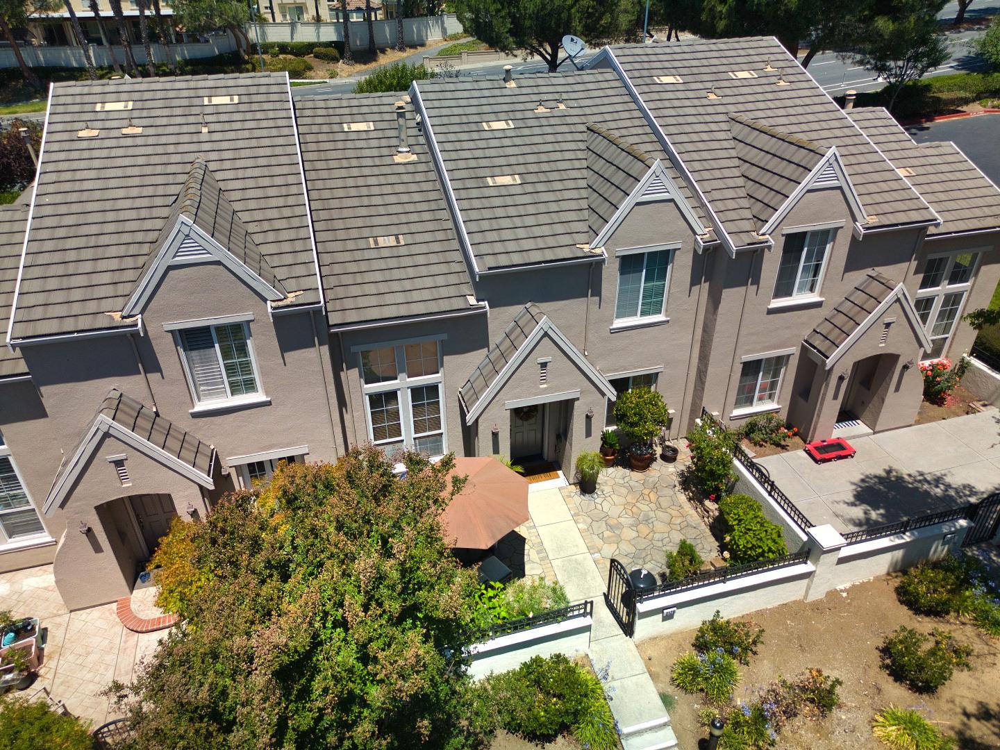 3126 Moncontour Court