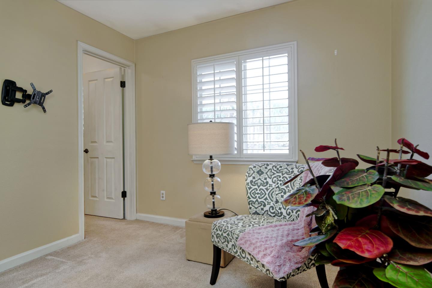 3126 Moncontour Court