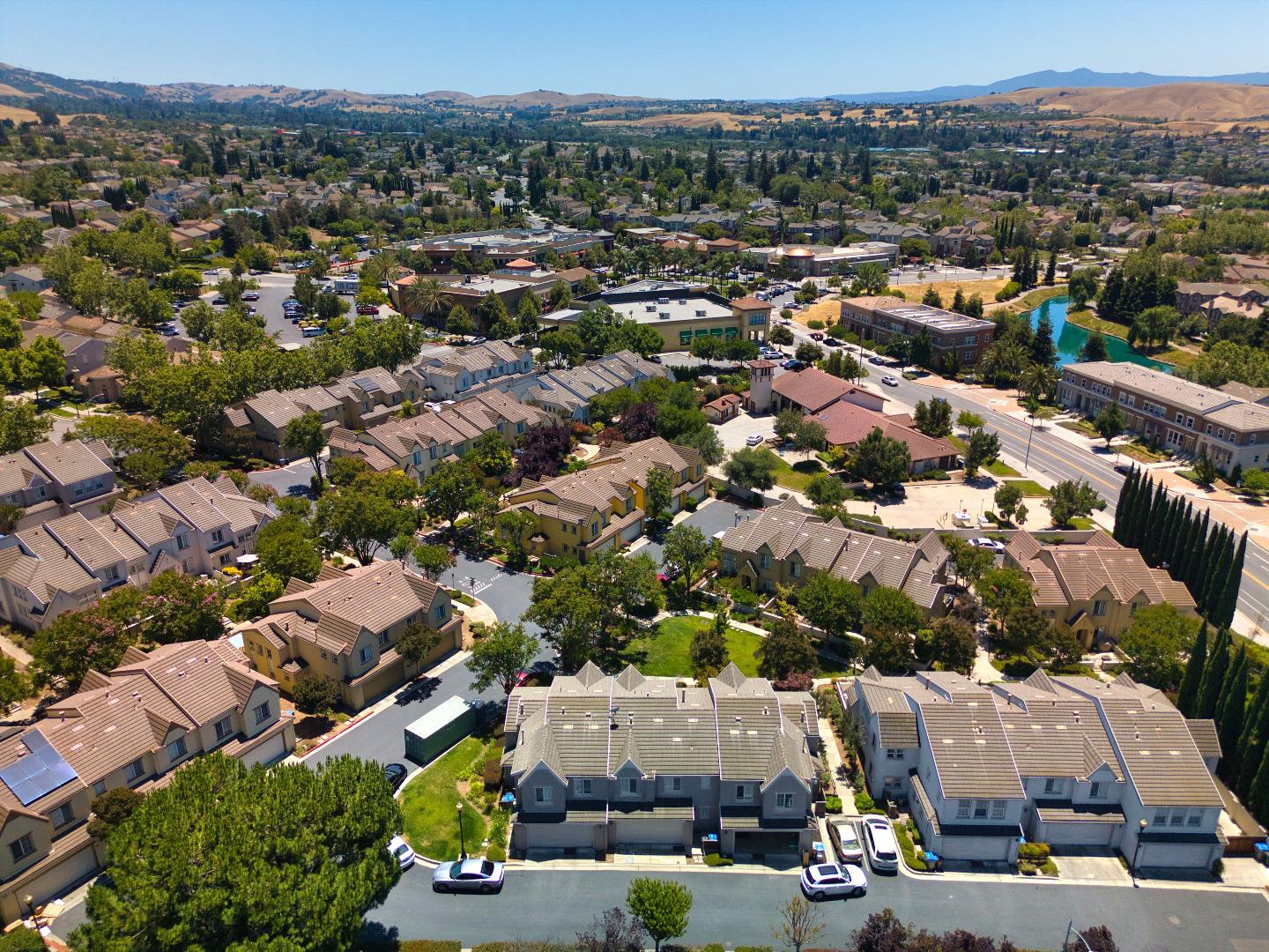 3126 Moncontour Court