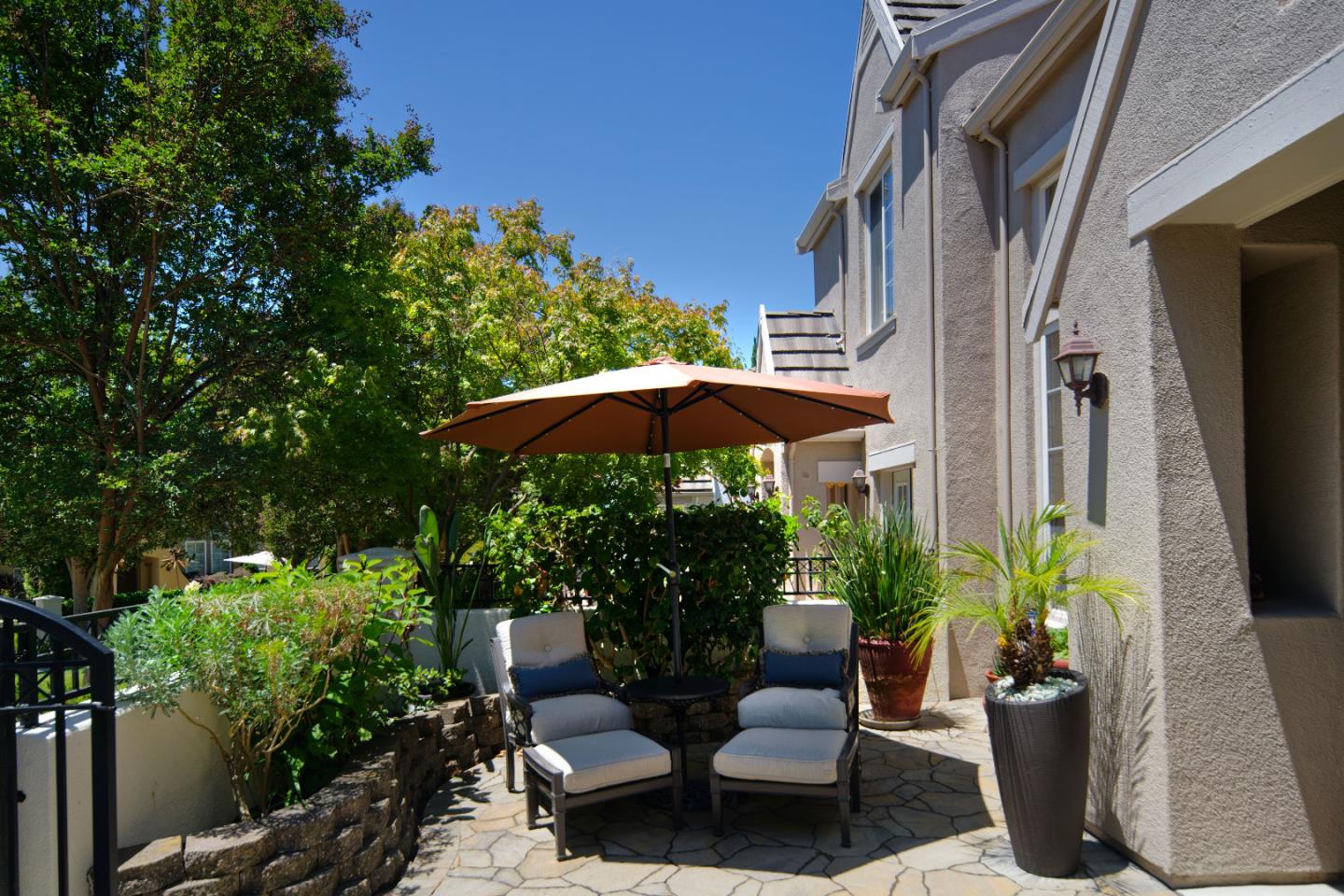 3126 Moncontour Court