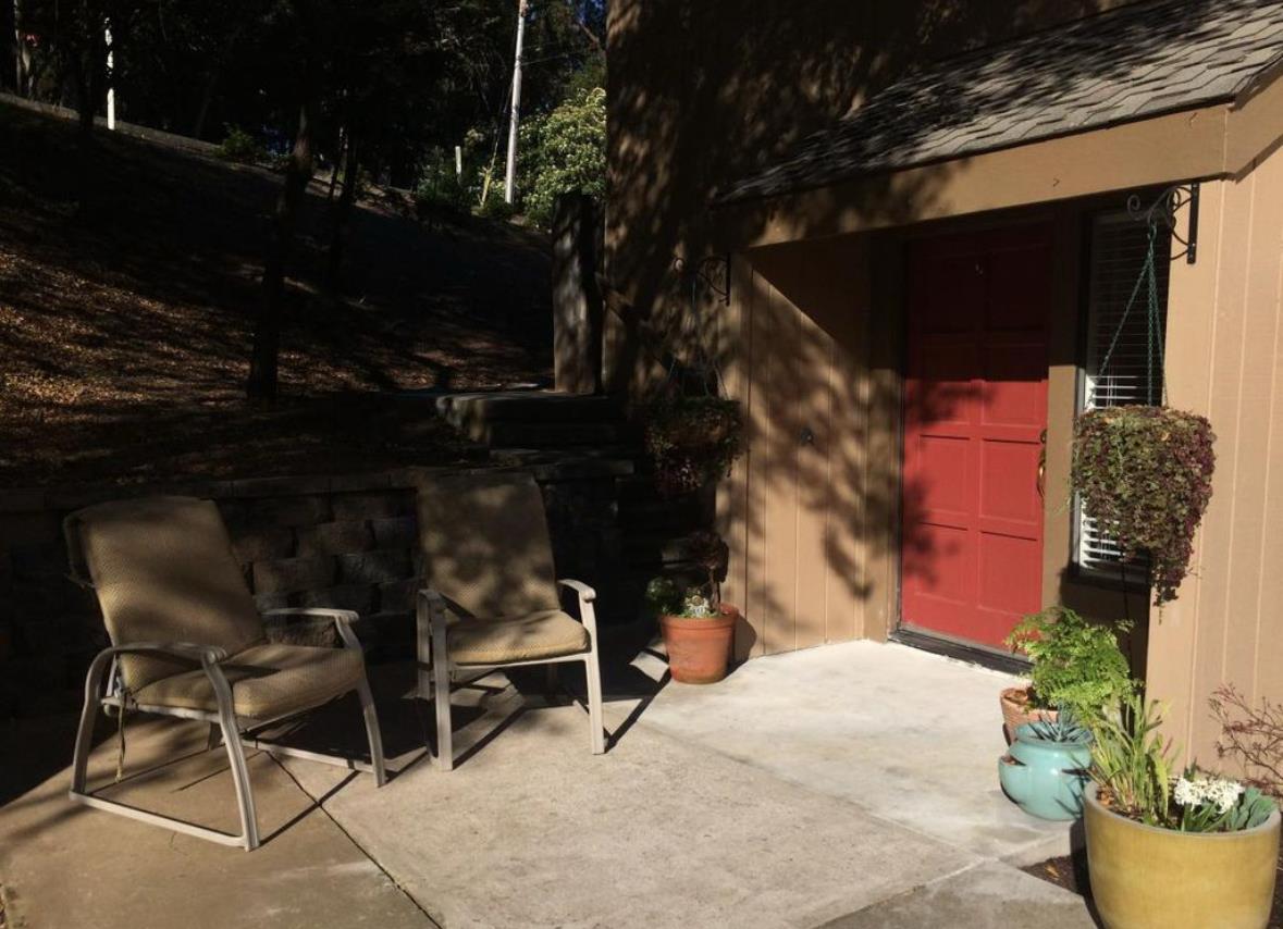 123 Spyglass Hill Road