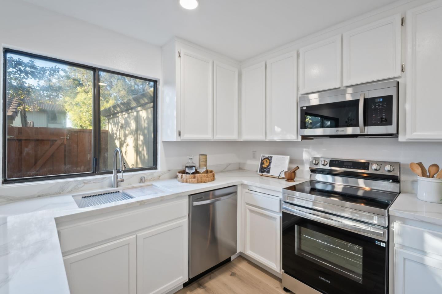 6163 Joaquin Murieta Avenue F