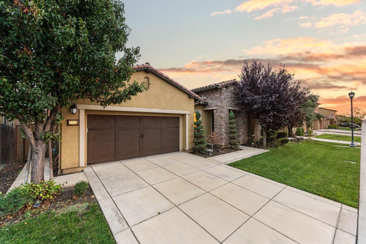 3716 Chiavari Way