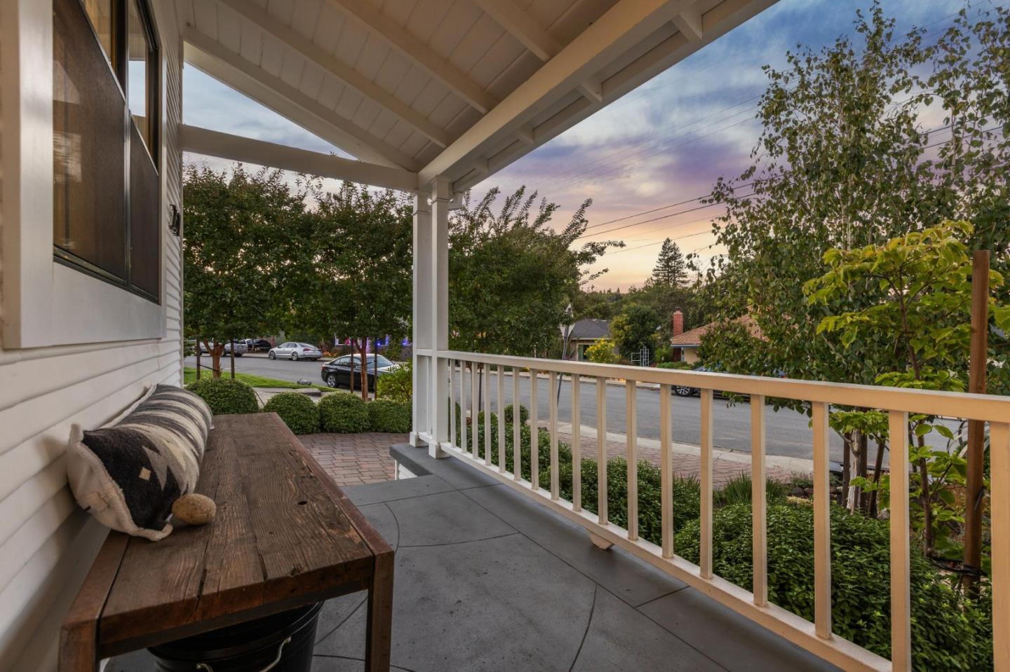 2611 Thornhill Drive