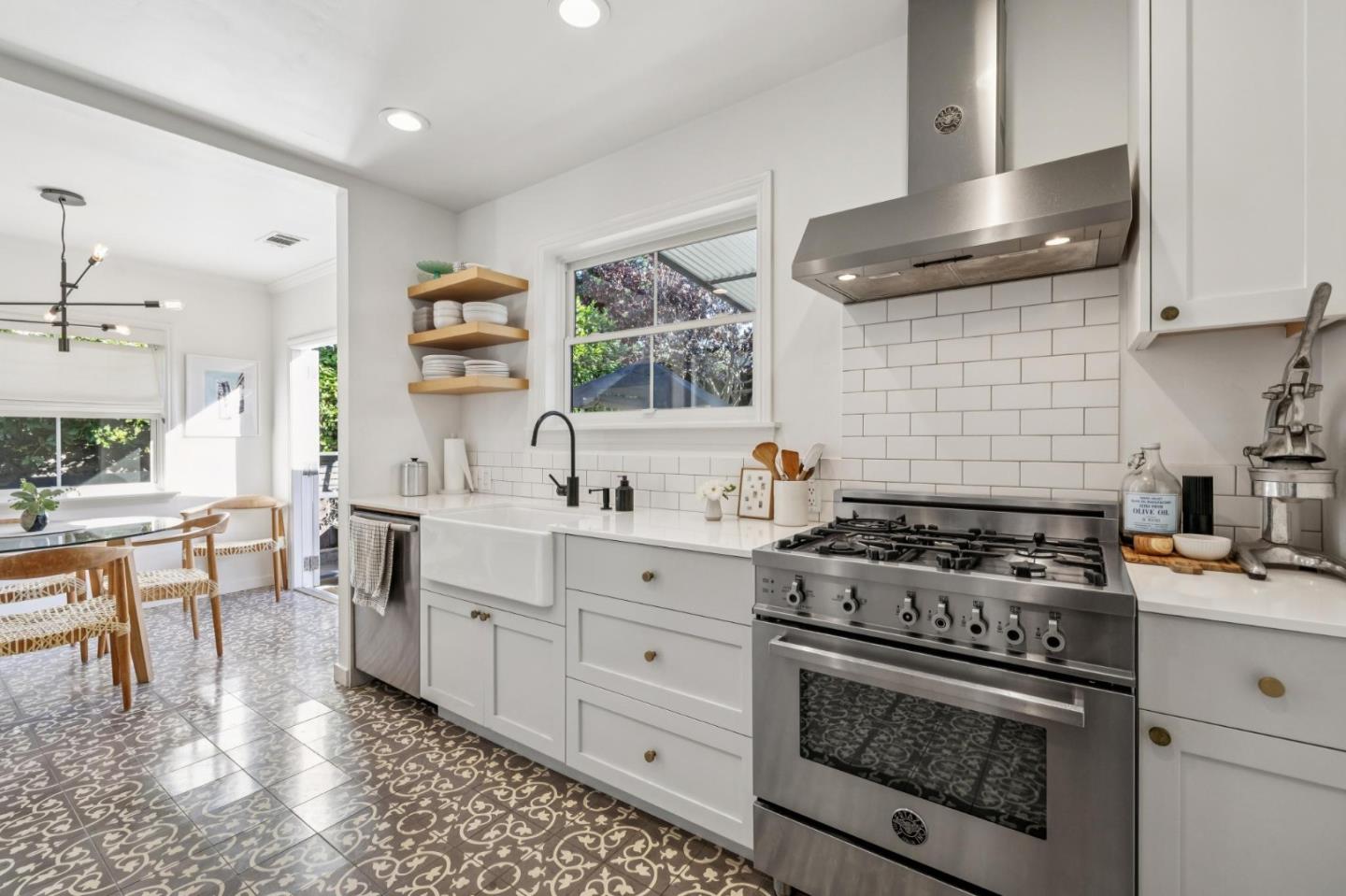 2611 Thornhill Drive