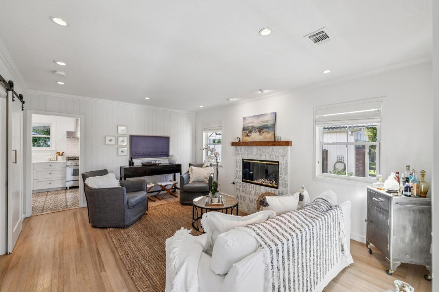 2611 Thornhill Drive