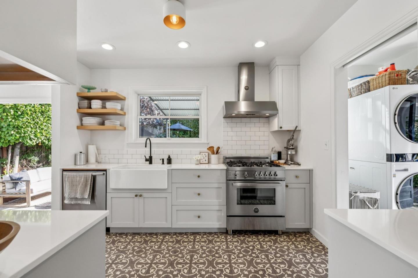 2611 Thornhill Drive