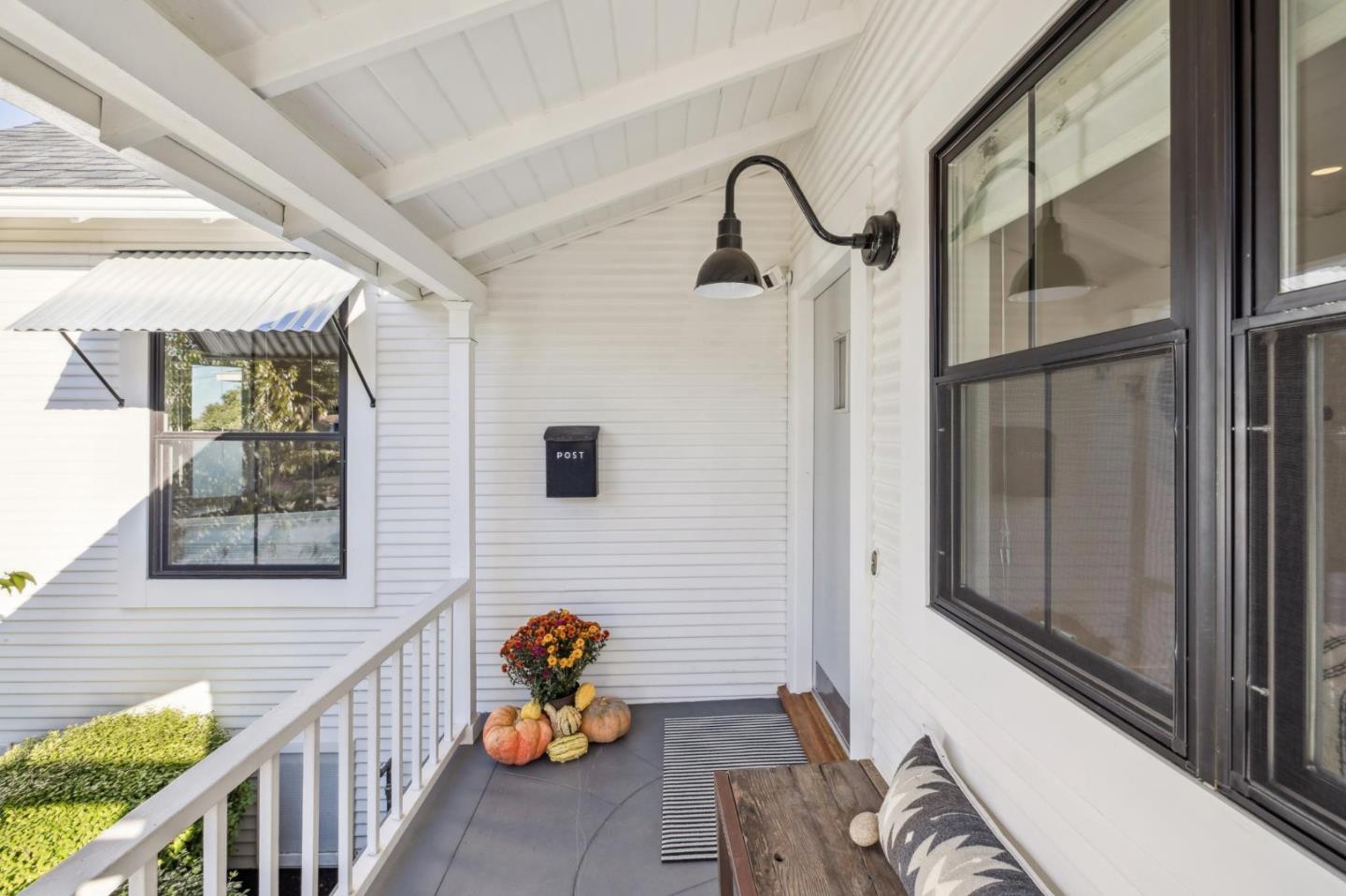 2611 Thornhill Drive